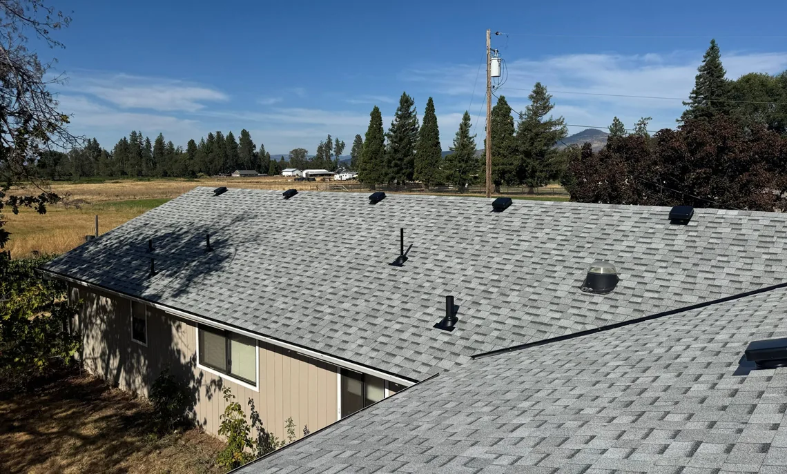 Ice Dams on Redmond, Oregon Roofs: Why They Form and What to Fix Before the First Freeze